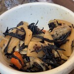 すき家 - 小鉢(筍とヒジキ)