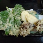 ドライブイン大越路 - 季節の野菜山菜天ぷら