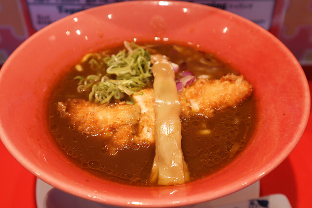 ウチのカレーラーメン専門店 #はし時々スプーン - 四ツ橋