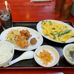 Aji ken - 日替わり定食　ニラ玉と唐揚げ