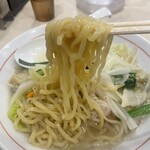 Tenkaichi - 麺はいい感じにコシあり