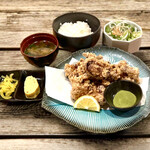 Seafood wholesaler's "Tatsutaage set meal"