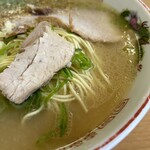 江ちゃんラーメン - 右側写真下手って言うなww