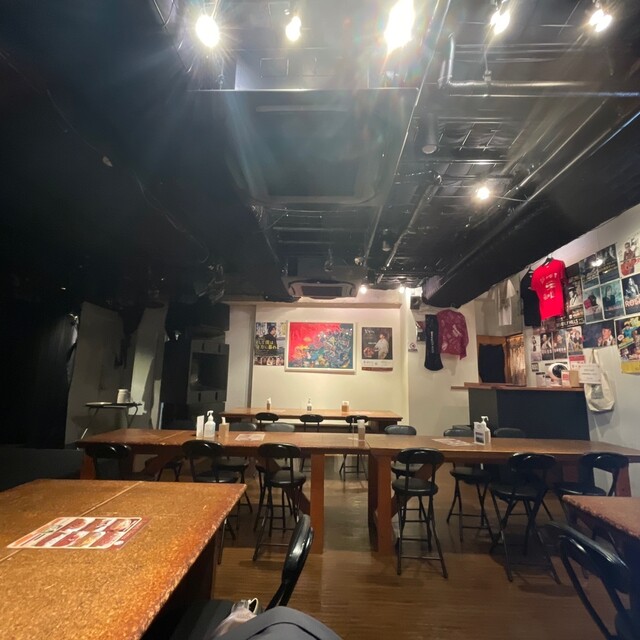 BEVERLY HILLS photo 4