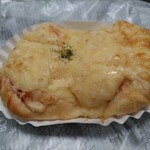 ぱん日和 - このタマネギ、ハム、マヨのパンも！美味！