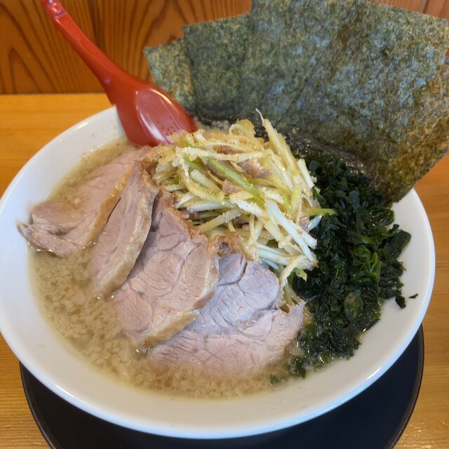 ラーメンショップ椿 松山千石店 - 小牛田（ラーメン）の写真