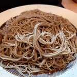 手打蕎麦 たじま - つけとじ 950円、大盛り 300円(税込)。