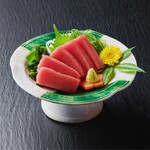 Bluefin tuna lean meat sashimi