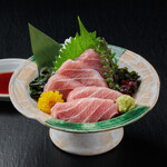 Tuna belly meat sashimi