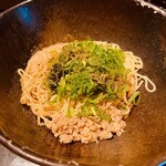 Shirunashitantammenkinguken - 汁なし担担麺　混ぜる前