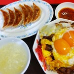 大阪王将 - スーパーチャーシューエッグ炒飯(単品) 1280円、餃子セット1570円