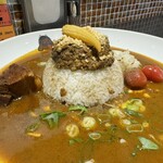 カラシビカレー 鬼金棒 - 鬼金棒(きかんぼう)カラシビカレーライス 1100円 ※ライス普通、カラ増し、シビ増し
            2024年5月14日