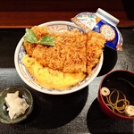 Katsudon Ha Hito Wo Shiawase Ni Suru - とじないカツ丼(並)