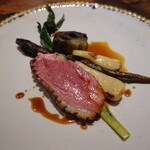 ル クーリュズ - 愛知鴨たまりソース、ごぼう、蓮根、らっきょう、行者にんにく