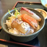 Koube Onsen Sousaku Dainingu Sou - 海鮮丼を作ってみました！