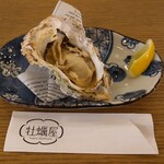原宿牡蠣屋 TokyoSeafood - 今日の焼き牡蠣・岩手尾浦産 440円
