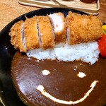 とんかつとカフェあら珠 - ロースかつカレー(並)
