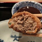 茜坂大沼 - 熱々、肉汁ジュワ～～(^^♪