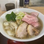 手打ち正麺 Hachimitsu - 料理写真: