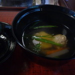 うかい鳥山 - 鶏つくねの根菜汁