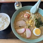 ラーメンハウスなるほど - 