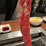 Yakiniku Tabehoudai Karubi To Tan - 出ましたドラゴン壺カルビ！な、長いっっ！