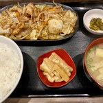 ゆうひ食堂 - 野菜炒め定食＝600円