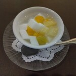 中国料理 龍皇 - 杏仁豆腐