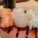 Hokuriku Kanazawa Mawaru Sushi Mori Mori Sushi - 貝三種