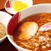 お食事処 ゆき - 料理写真:ラーメン半チャーハンセット