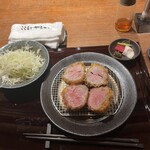 とんかつ ここまでやるか。 - 