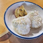 スーリール - 【2024.05】わんちゃんメニュー・とりそぼろおにぎり(税込495円)