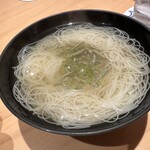 銀座呑小路やま岸 - じゅんさいの素麺