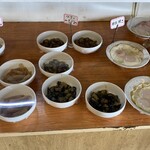 おふくろ亭 - 100円おかず
      2024/05/14
      ホル鍋定食 大飯 600円
      ✴︎選べる小鉢 温泉玉子
      チキンかつ 100円