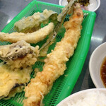 だるまの天ぷら定食 - 