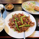 悦悦飯店 - 