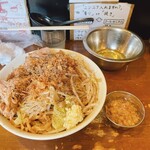ラーメン荘 歴史を刻め 新栄店 - 