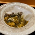 小笹寿し - 鮑肝醤油和え(烏賊、雲丹)