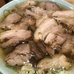 シンちゃんラーメン - チャーシュー麺(アップ)