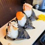 おむすび横丁 - おにぎり3種　¥1,000- 味噌汁付き