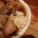 にかいや - にんにく多め