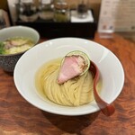 三馬路 - 特製昆布水つけ麺（塩）¥1400、肉ワンタン¥250、瓶ビール（中）¥550