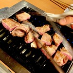 焼肉家 肉汁センター - 20240513厚切り牛タン➁