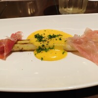 BISTRO DOUBLE -  BISTRO DOUBLE -