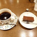 自家焙煎珈琲庵 - コーヒーとケーキ