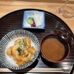 西麻布 天ぷら魚新 - 最後は天丼または天茶選べる