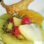 cafe nekoji - キウイクヨーグルトレープ