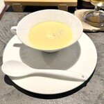 立ち喰い鮨 人人 - ブルーチーズの茶碗蒸し