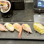 Mawaru Toyamawan Sushi Tama - 今日の五種盛り