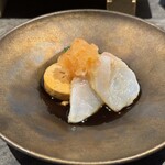 立ち喰い鮨 人人 - クエとあん肝のしゃぶしゃぶ